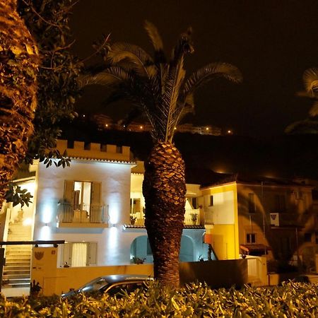 Villino Erminia - Seaside Art b&b Pizzo  Exterior foto